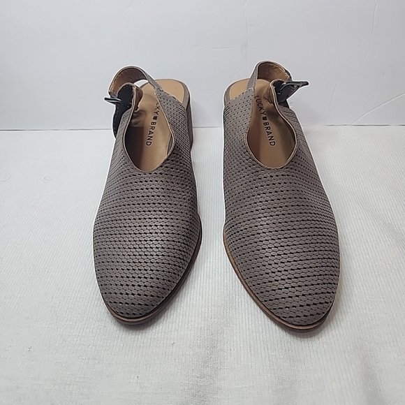 Lucky Brand Sandals Size 9 Cone Heels Closed Toe Open Back Brown - Picture 2 of 7